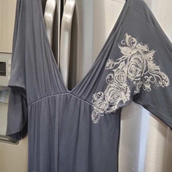 Gray color top - Picture 5 of 6